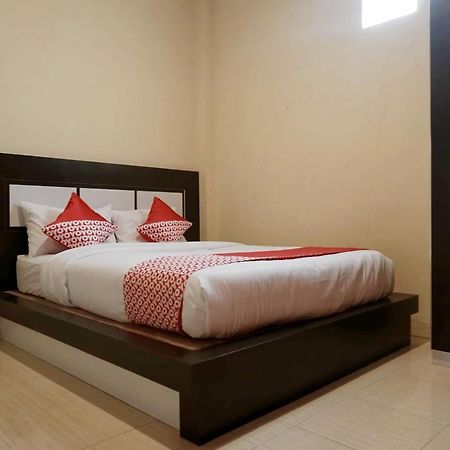 Oyo 1394 Rumaisa Homestay Syariah Pekanbaru Exteriér fotografie