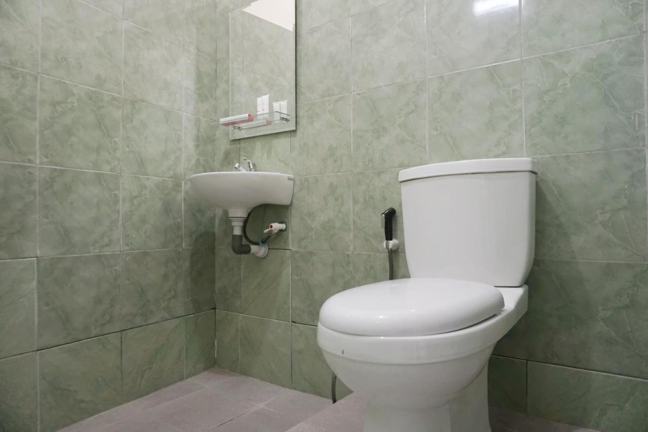 Oyo 1394 Rumaisa Homestay Syariah Pekanbaru Exteriér fotografie