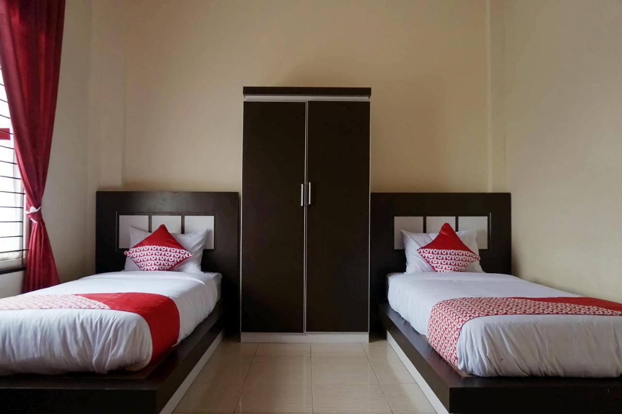 Oyo 1394 Rumaisa Homestay Syariah Pekanbaru Exteriér fotografie