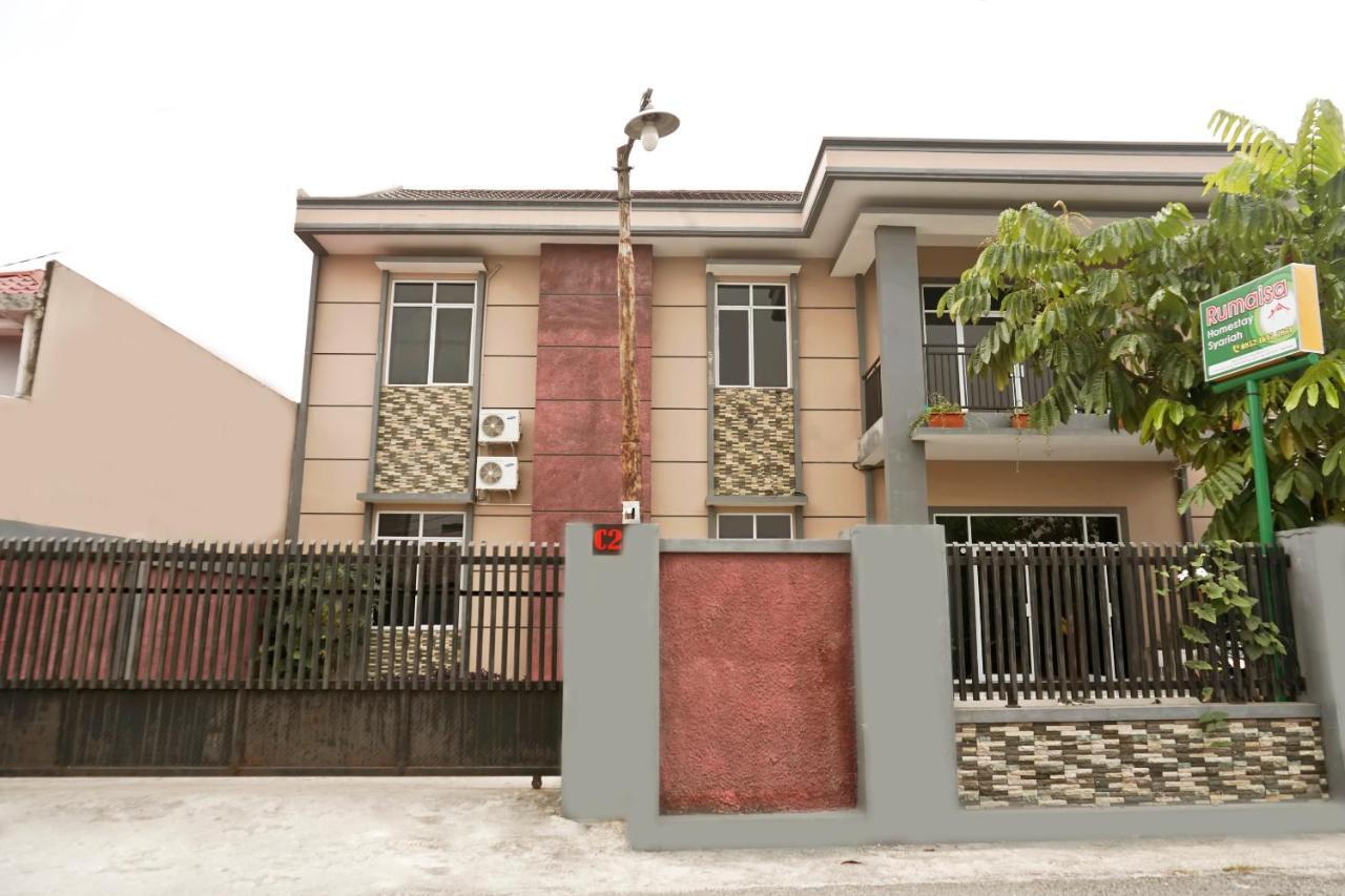 Oyo 1394 Rumaisa Homestay Syariah Pekanbaru Exteriér fotografie