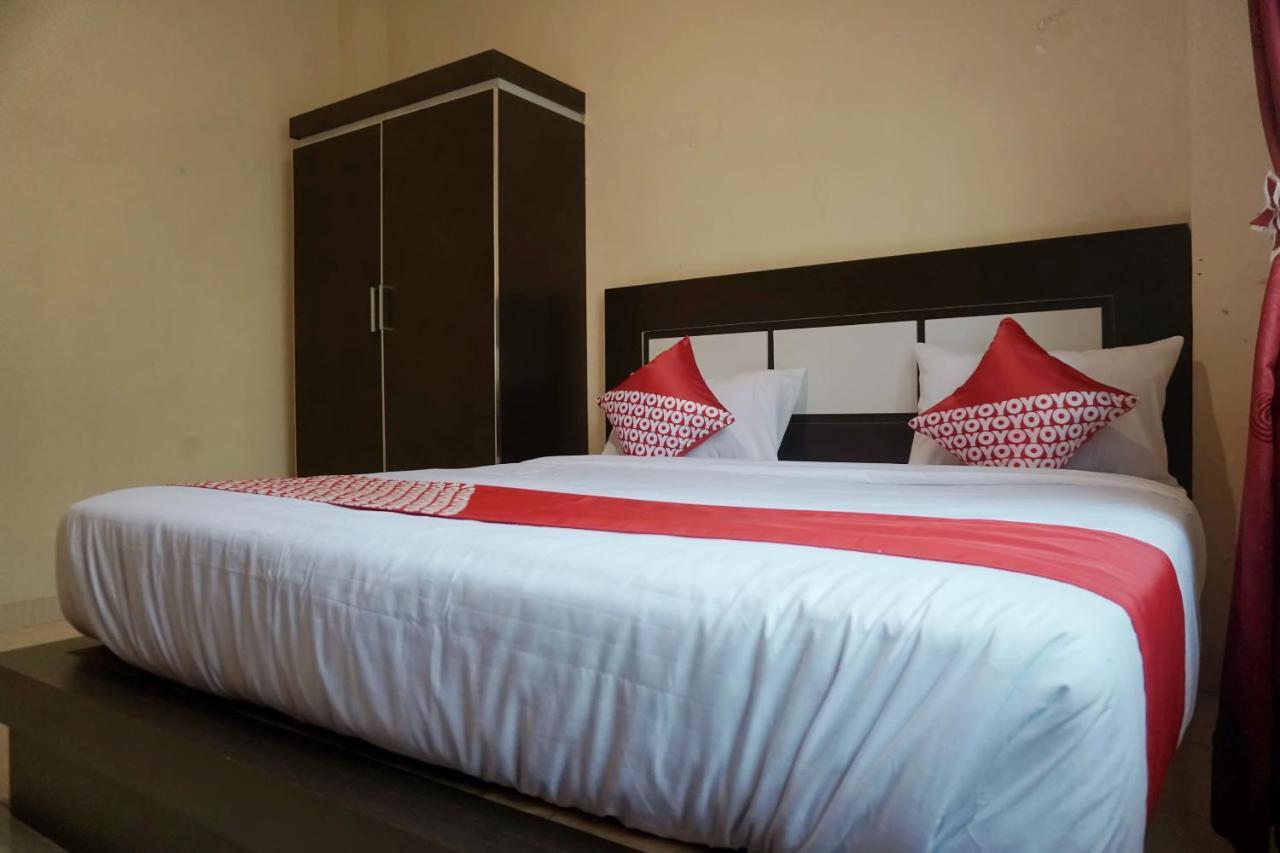 Oyo 1394 Rumaisa Homestay Syariah Pekanbaru Exteriér fotografie